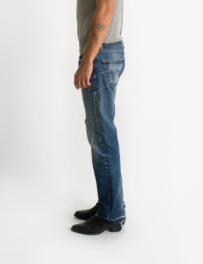 LEVI'S 00'S JEANS WITH STUDDED POCKETS